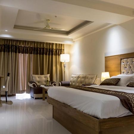 Hotel Lotus Paradise - Banquet & Dining - Near Murthal Sukhdev Rāi Zewnętrze zdjęcie